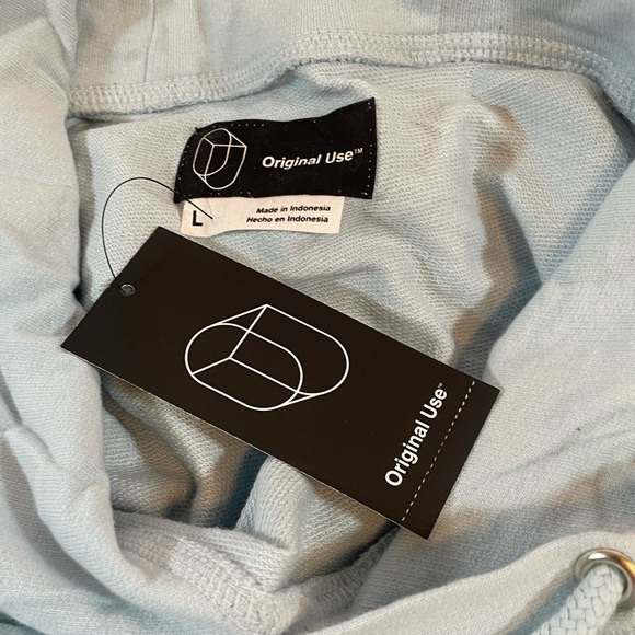 Original ice pullover hoodie. Soft blue top and blackened bottom.  NWT - Picture 5 of 9